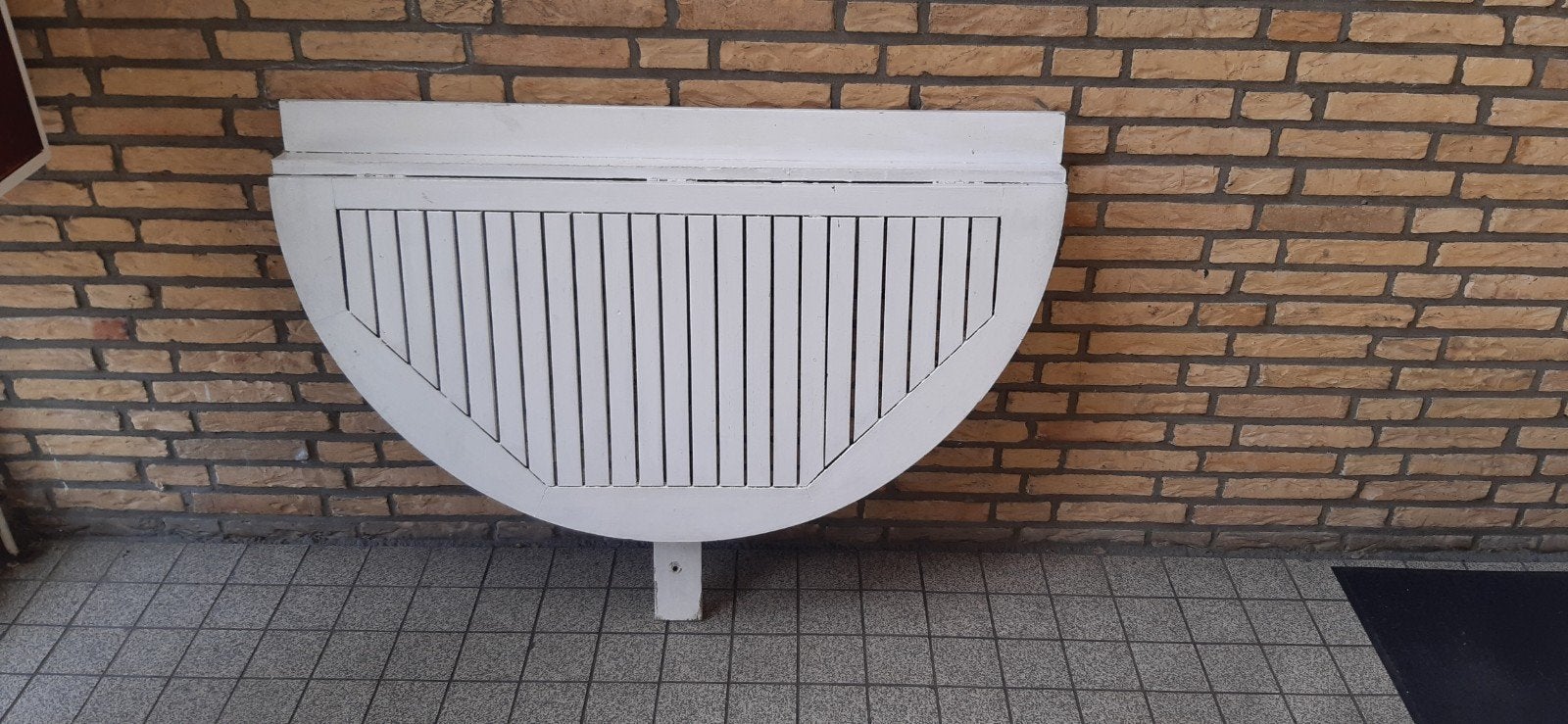 brocante witte balkontafel hout halfrond inklapbaar 107x62, Ophalen, Gebruikt, Rond, Hout