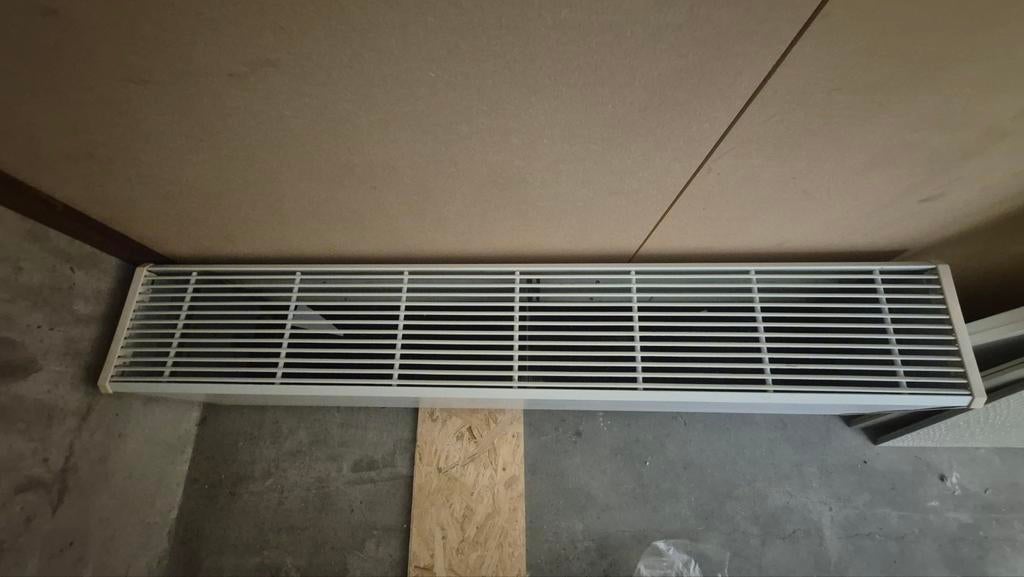 Convector kachel, wit., Ophalen of Verzenden, Minder dan 2 meter