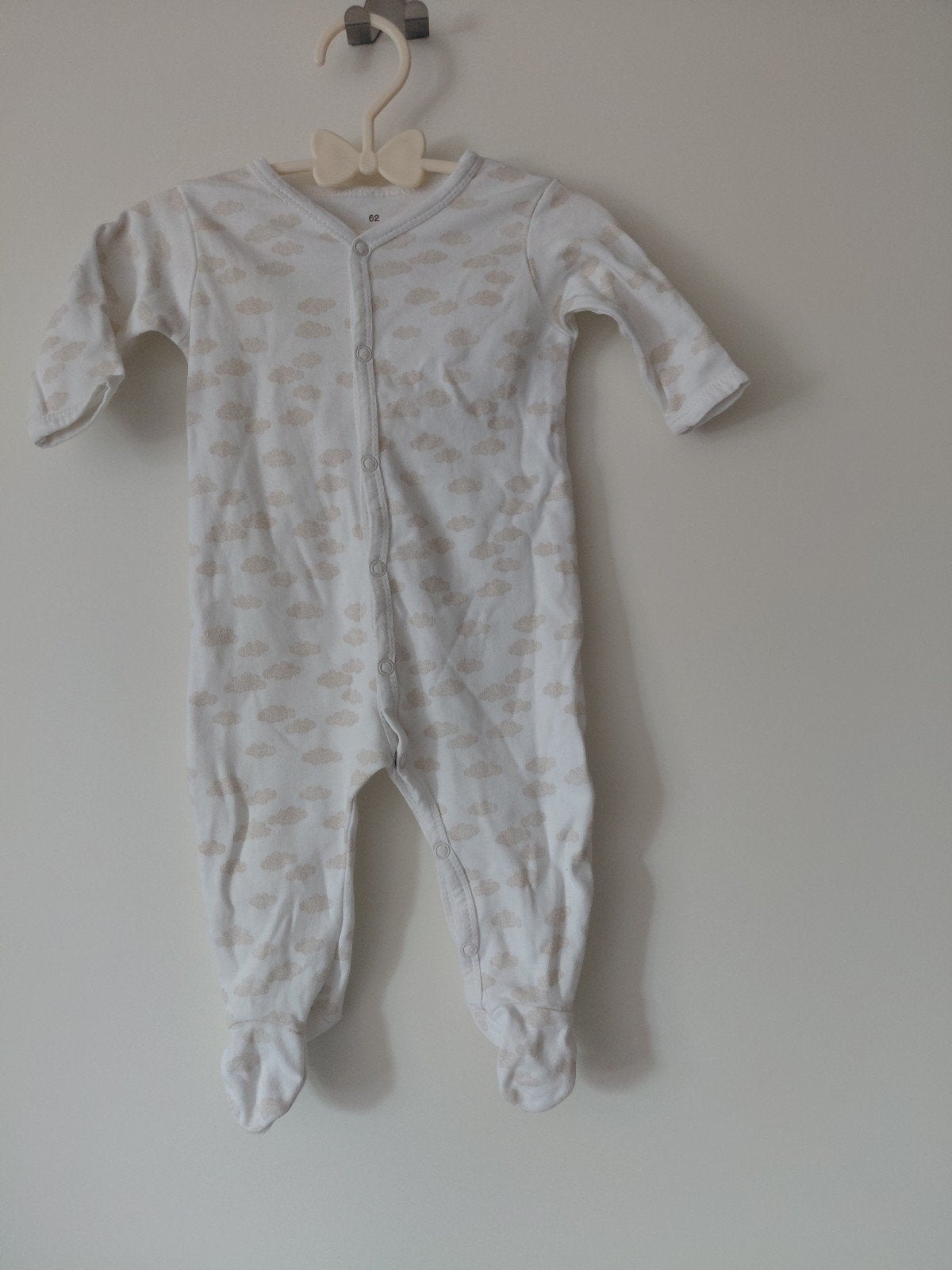 Zeeman Romper met wolkenprint maat 62, Jongetje of Meisje, Ophalen of Verzenden, Zo goed als nieuw, Nacht- of Onderkleding