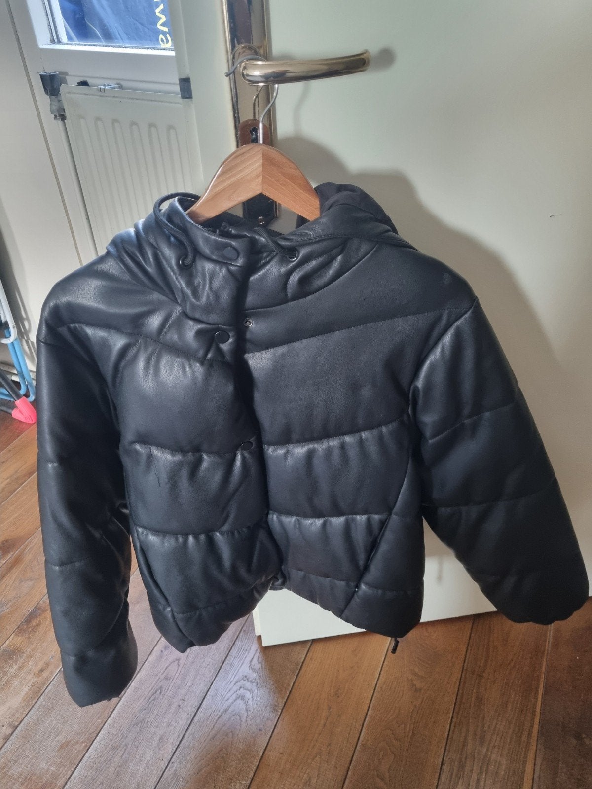 Pull&Bear Zwart Pufferjack van imitatieleer, Pull&Bear, Zwart, Ophalen of Verzenden, Zo goed als nieuw