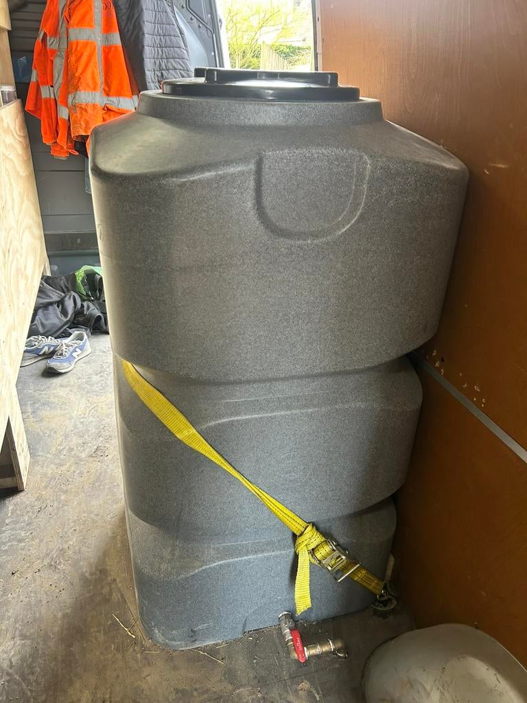 Watertank 500 liter, 150 liter of meer, Ophalen, Zo goed als nieuw, Kunststof