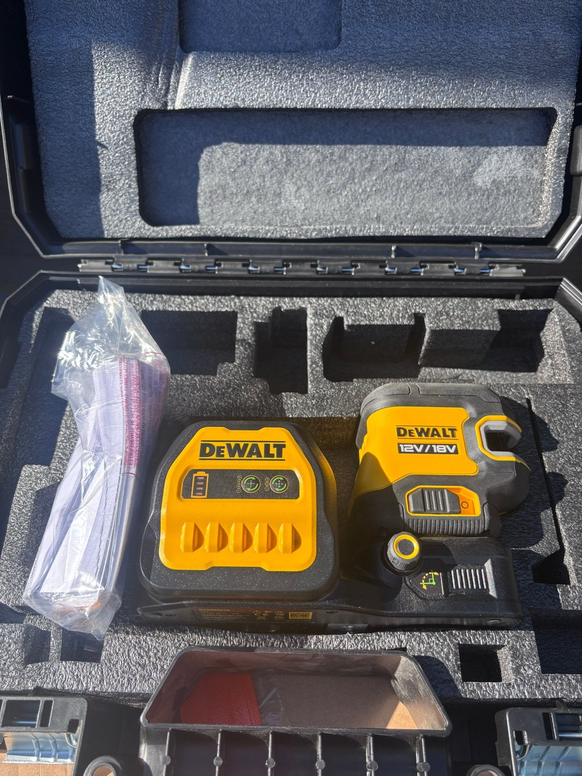 DeWalt DCE825G18 Groene Laser Waterpas - Nieuw, Ophalen of Verzenden, Nieuw, Waterpas, DeWalt