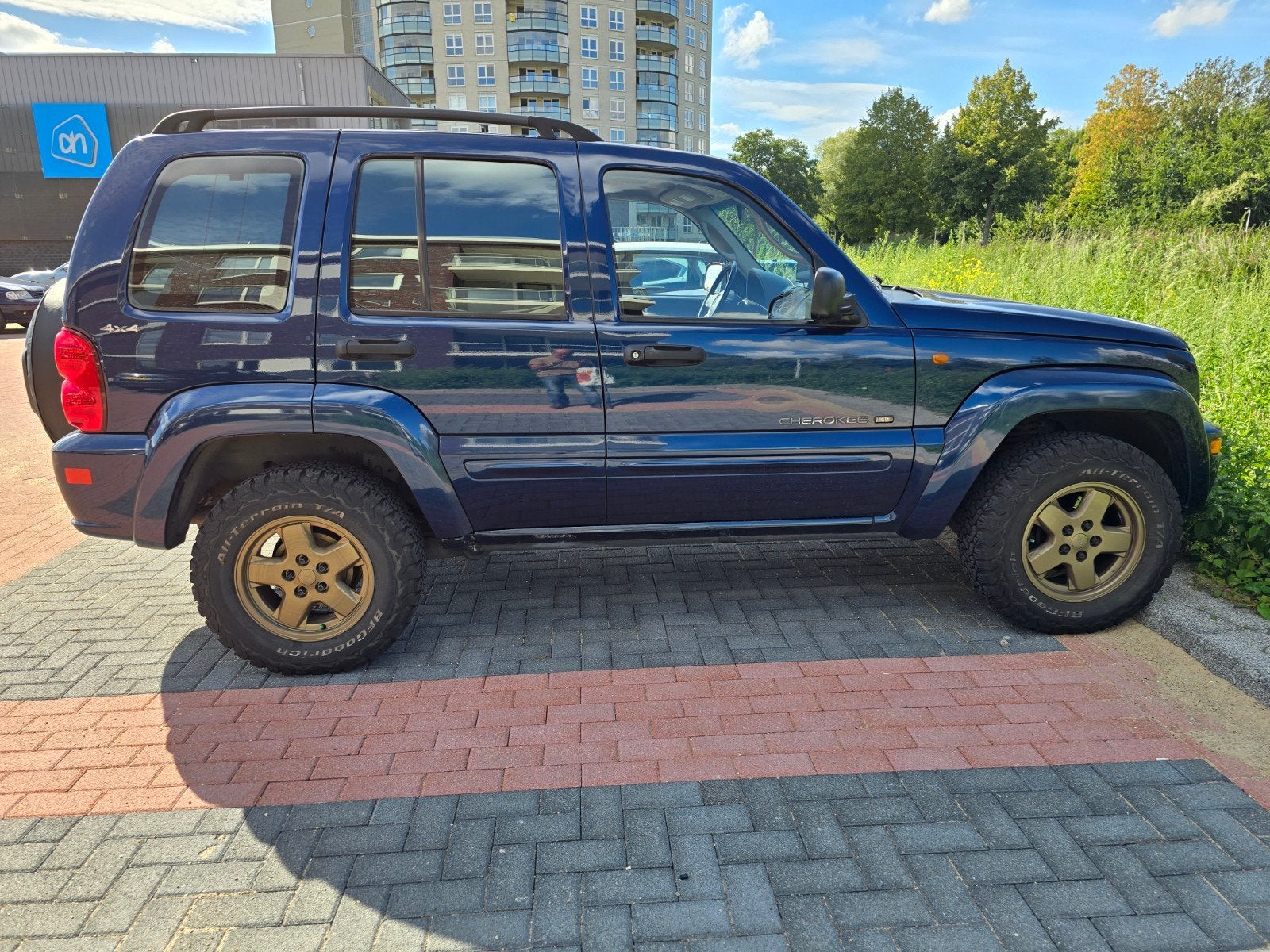 Jeep Cherokee 3.7 V6 AUT 2002 Blauw, Automaat, 3700 cc, Zwart, Blauw