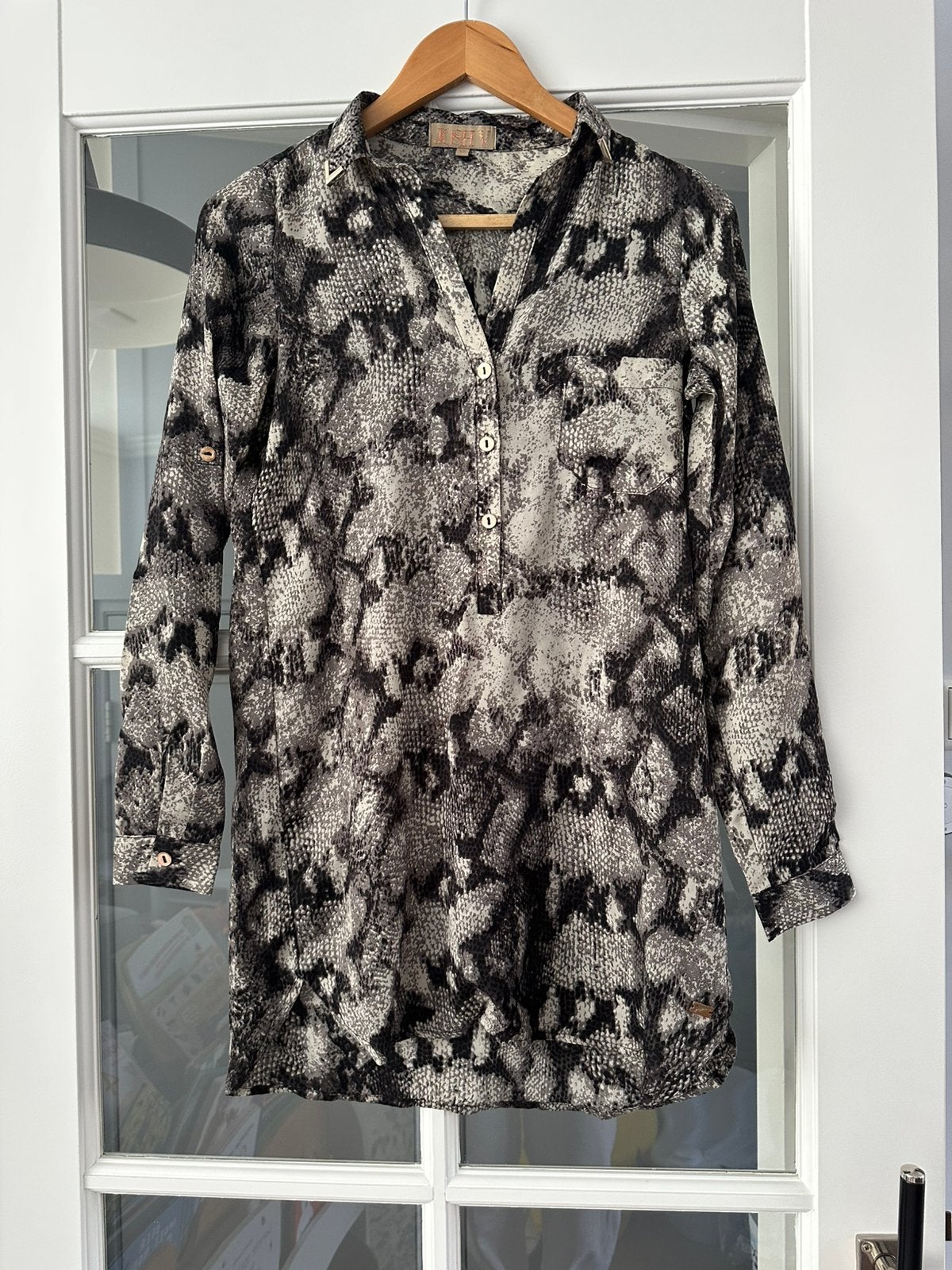 Bruine blouse slangenprint Josh V maat XS, Ophalen of Verzenden, Zo goed als nieuw, Maat 34 (XS) of kleiner, Bruin