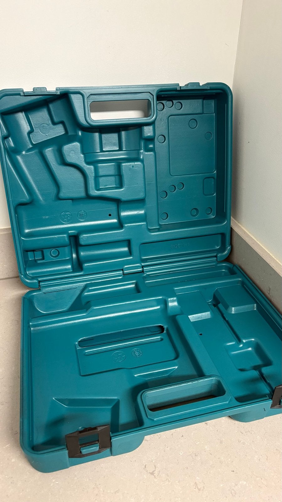 Makita Gereedschapskoffers - Nieuwstaat, Doe-het-zelf en Verbouw, Gereedschap | Handgereedschap, Ophalen of Verzenden, Nieuw, Gereedschapsopslag