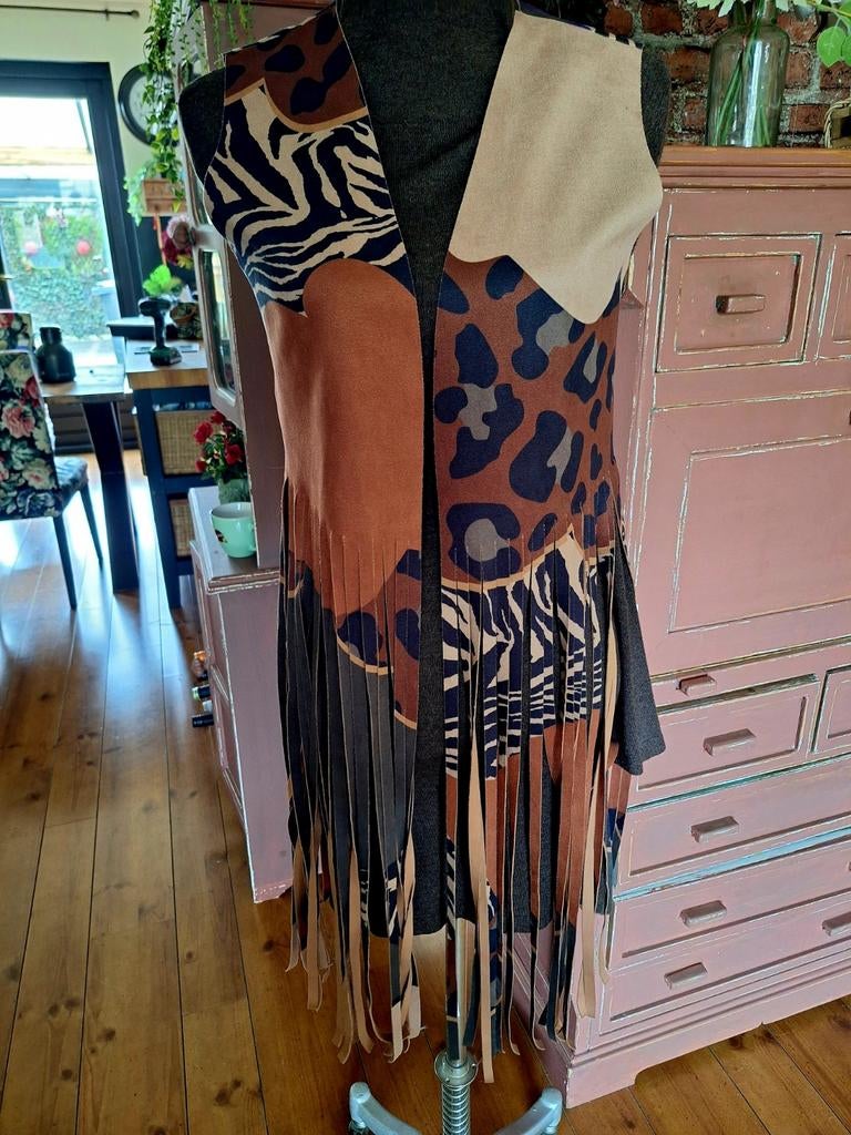 Suedine vest ibiza franjes maat s m, Kleding | Dames, Ophalen of Verzenden, Zo goed als nieuw, Maat 38/40 (M)