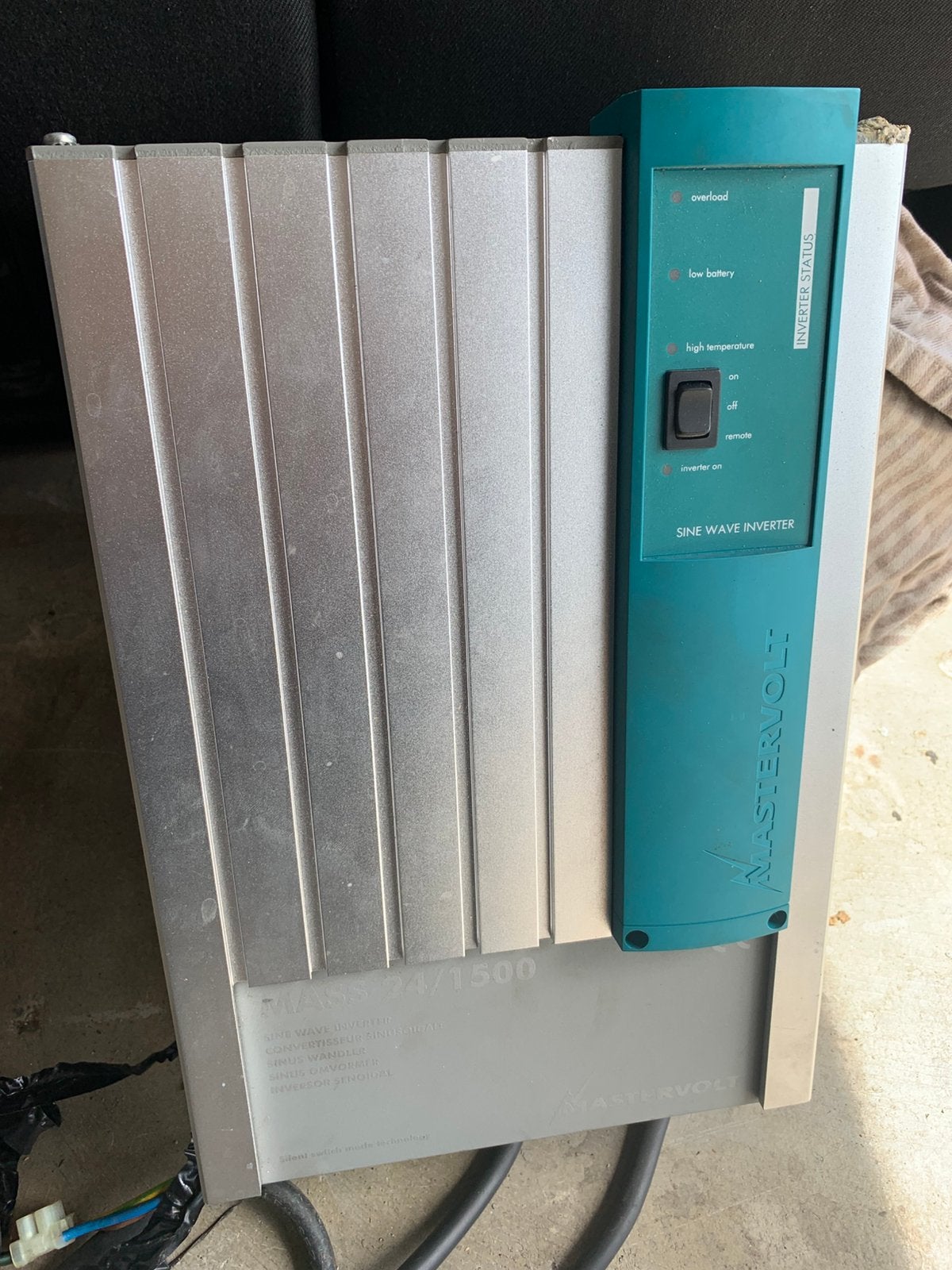 Mastervolt Mass Sine 24/1500 Omvormer - 24VDC naar 230VAC, Ophalen of Verzenden, Gebruikt, Motor en Techniek