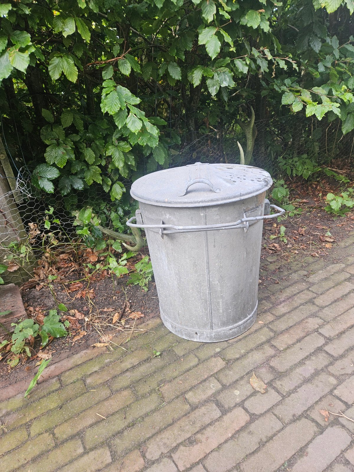 Zinken vuilnisbak Amsterdam, Ophalen, 50 – 75, Gebruikt, 40 liter of meer