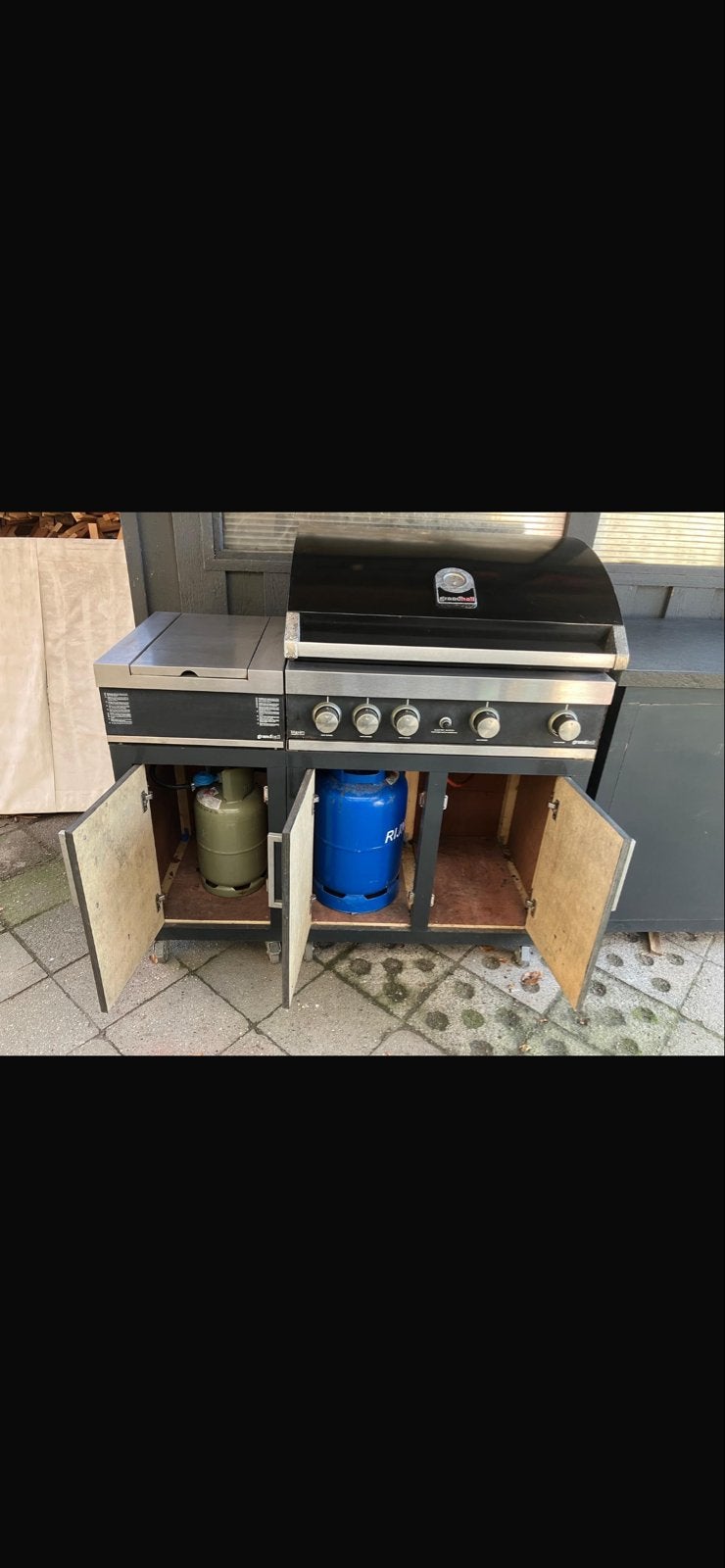 Barbecue met keuken, Ophalen, Gebruikt, Gas, Vrijstaand