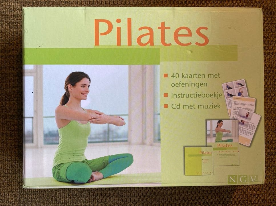Pilates oefenset met kaarten, instructieboek en muziek-cd, Ophalen of Verzenden, Zo goed als nieuw
