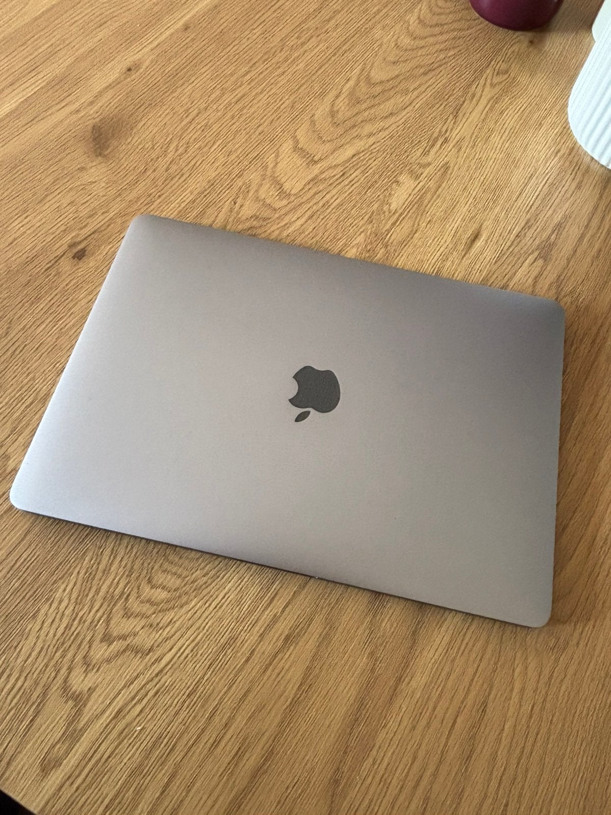 Macbook Pro, 250GB, Touchbar ID, Computers en Software, Apple Macbooks, 256 GB, 2 tot 3 Ghz, Qwerty, 8 GB