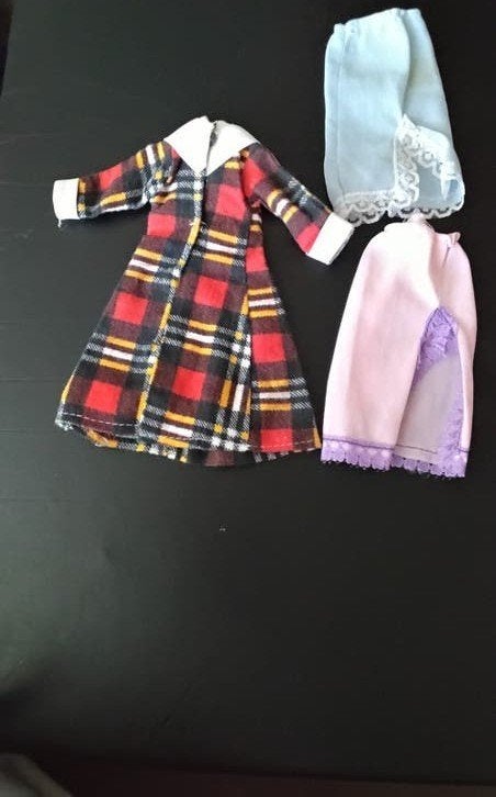Vintage Retro fleur otto simons kleding, Kinderen en Baby's, Speelgoed | Poppen, Ophalen of Verzenden, Gebruikt, Barbie