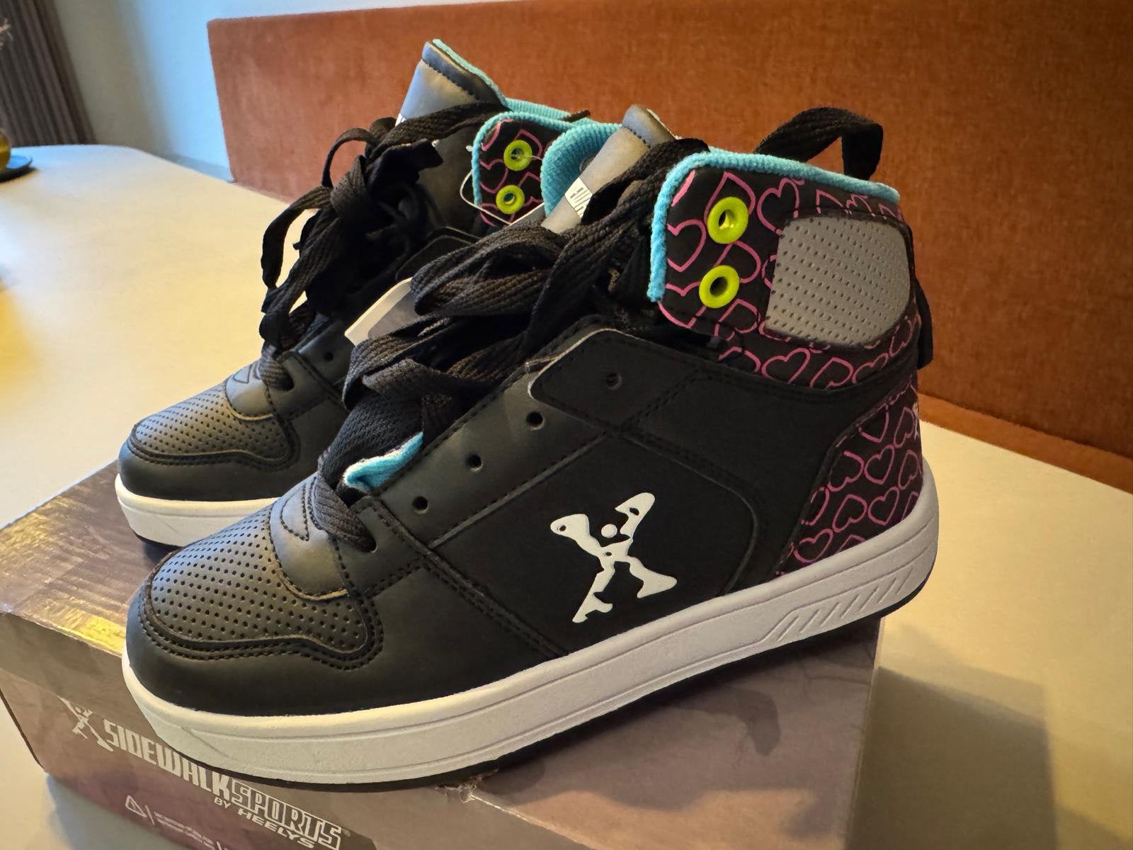 NIEUW! Heelys maat 35, Ophalen of Verzenden, Nieuw, Schoenen