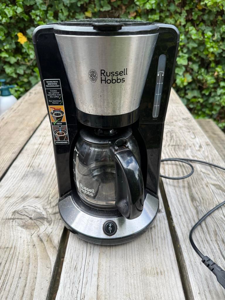 Russell Hobbs Koffiezetapparaat - Zwart/Zilver, Ophalen, 10 kopjes of meer, Koffiemachine, Gemalen koffie