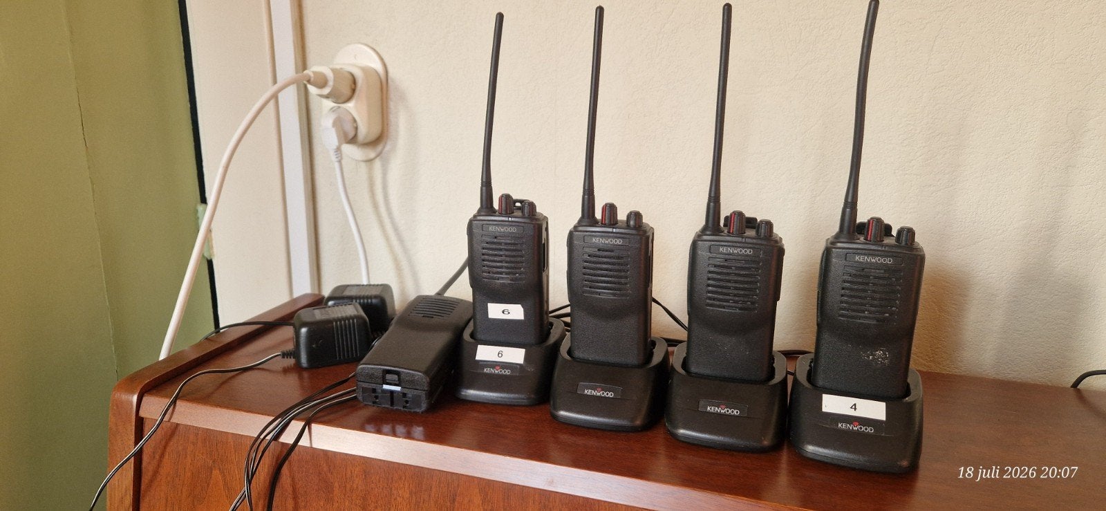 Kenwood Portofoons met Opladers - Set van 5, Verzenden