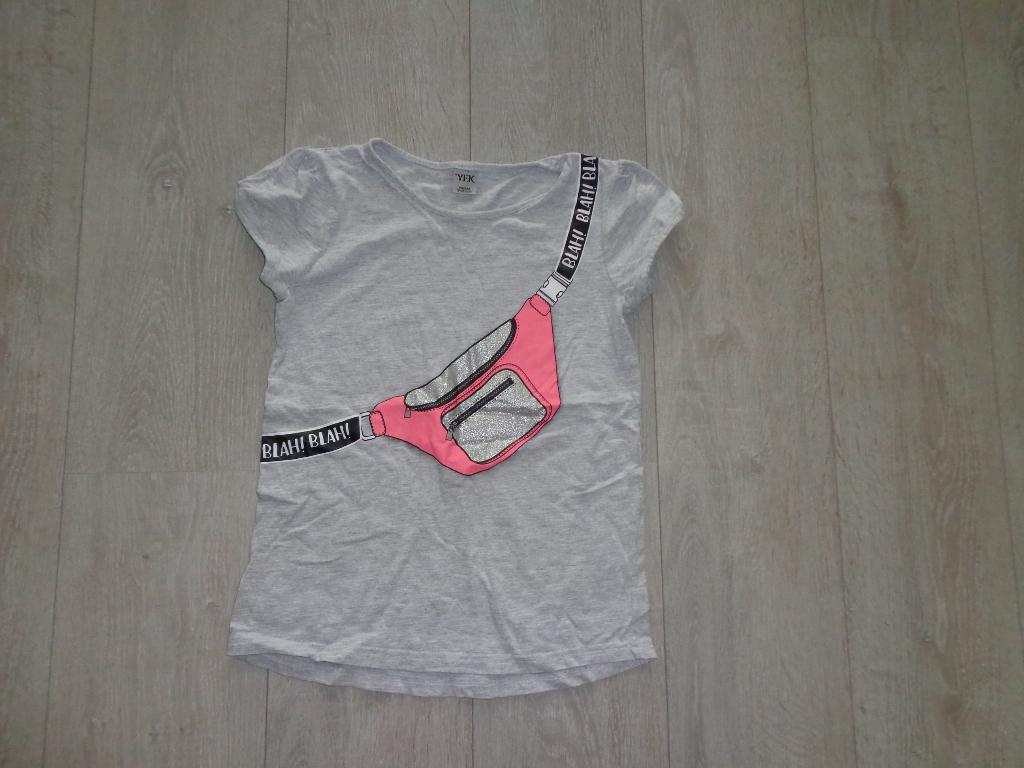gaaf grijs meisjest-shirt van YFK, maat 146/152, Ophalen of Verzenden, Gebruikt, Meisje, Shirt of Longsleeve
