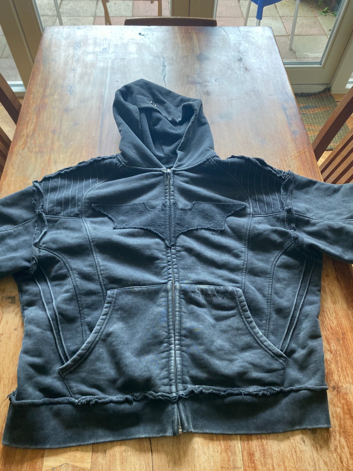 Young la batman vest, Ophalen of Verzenden, Zo goed als nieuw, Zwart, Trui of Vest