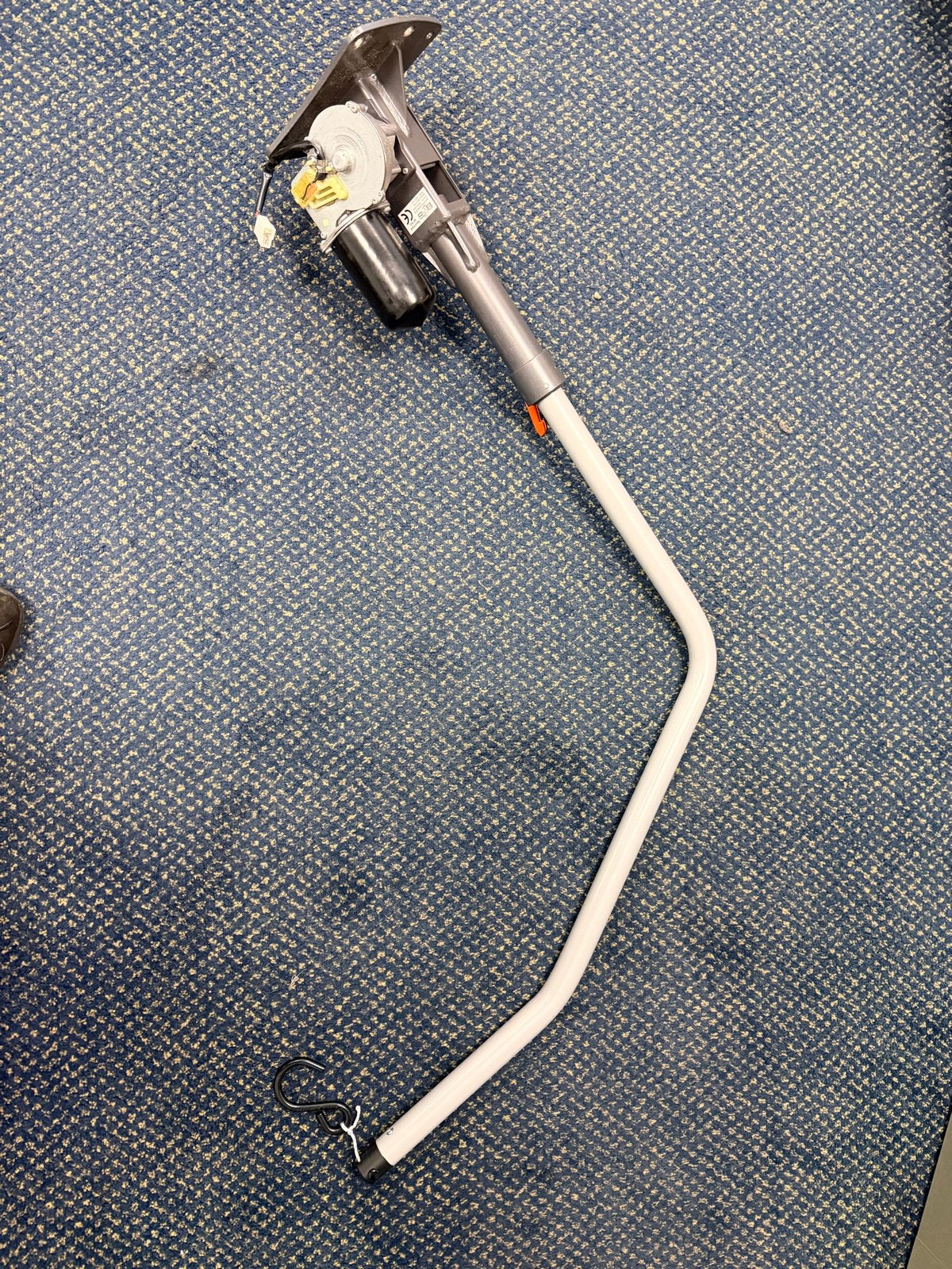 B&S kofferbaklift voor Rollator,scootmobiel,rolstoel 58 kg., Ophalen