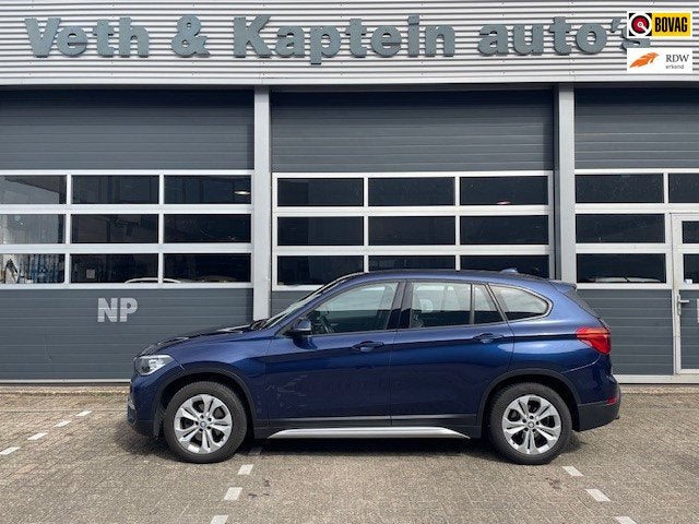 BMW X1 SDrive18i, Auto's, 136 pk, Gebruikt, Elektrische ramen, Blauw