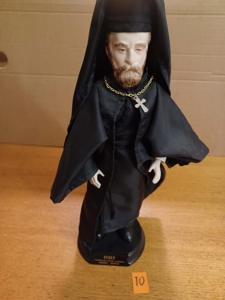 Santon de Provence priester, Verzamelen, Ophalen of Verzenden, Zo goed als nieuw