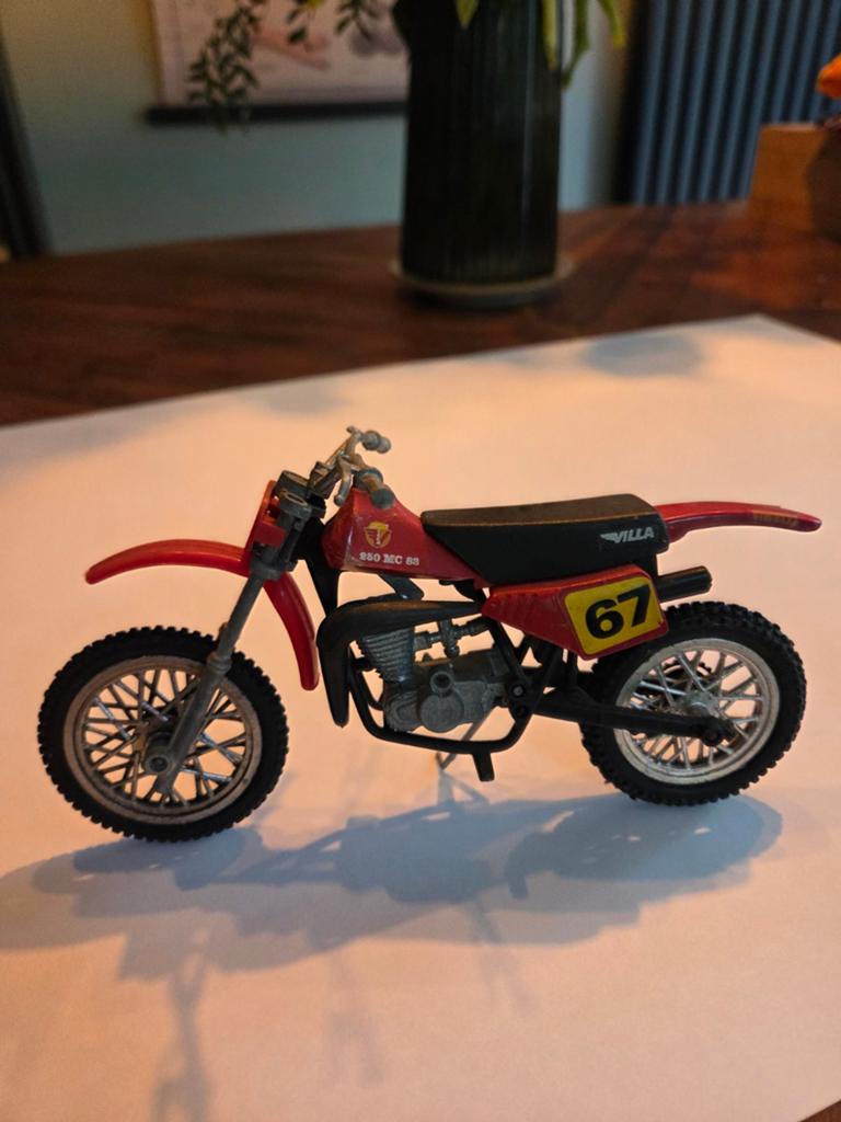 Villa 250 Crossmotor Schaalmodel - Gedetailleerd, Overige merken, Gebruikt, 1:50 of kleiner, Overige typen