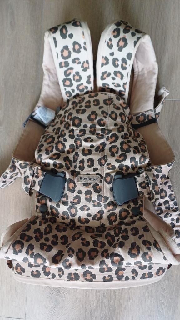 BabyBjörn Draagzak One Cotton mix - Leopard Print, Kinderen en Baby's, Babydragers en Draagdoeken, Buik of Rug, Ophalen of Verzenden