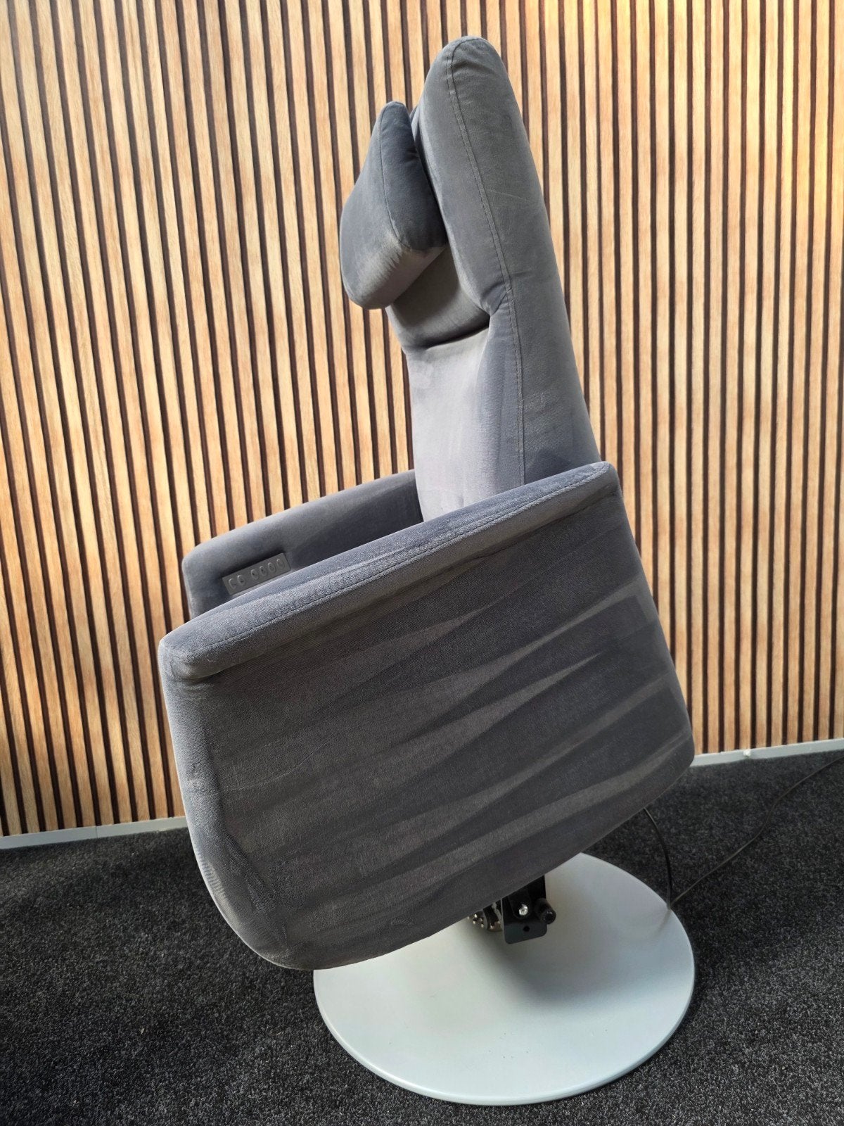 Luxe Prominent sta op stoel relaxfauteuil suede grijs modern, Ophalen, Minder dan 75 cm, 50 tot 75 cm