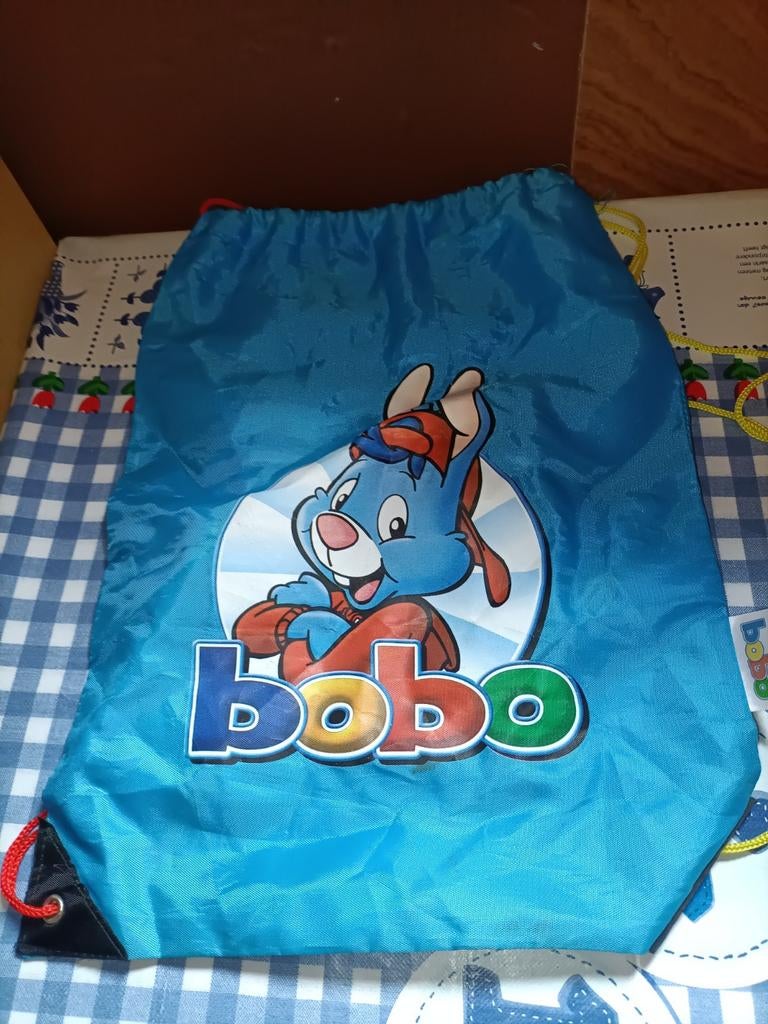Bobo knuffel 30 cm groot + tas / gymtas, Ophalen of Verzenden, Zo goed als nieuw, Overige typen