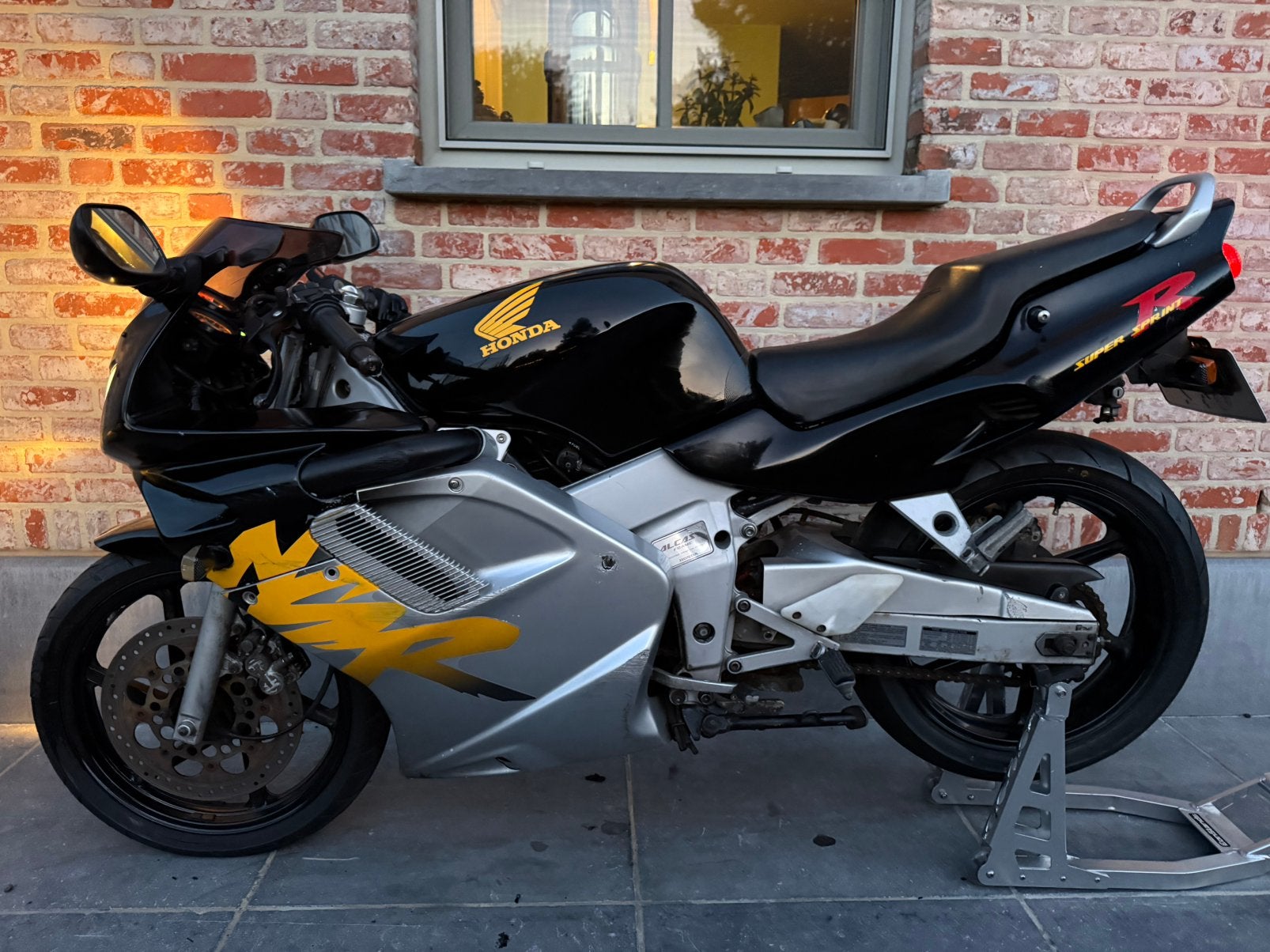 Honda nsr 125 jc 22 klein project of voor onderdelen, Ophalen