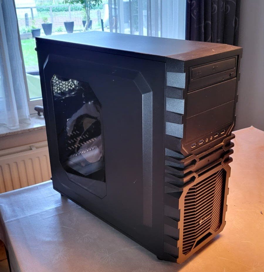 Game PC + monitor + toetsenbord + muis + speakers, Gebruikt, HDD, 8 GB, Gaming