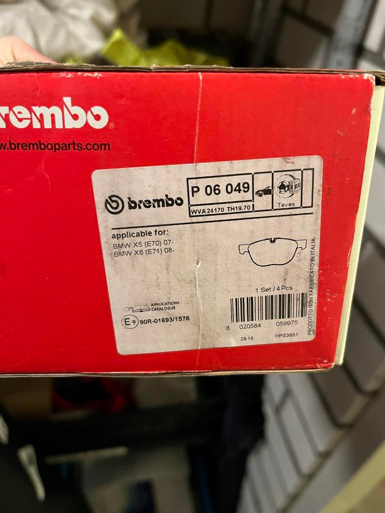 Nieuwe Brembo remblokken P06049 voor BMW X5 X6 X4, Auto-onderdelen, Ophalen of Verzenden, Nieuw, BMW
