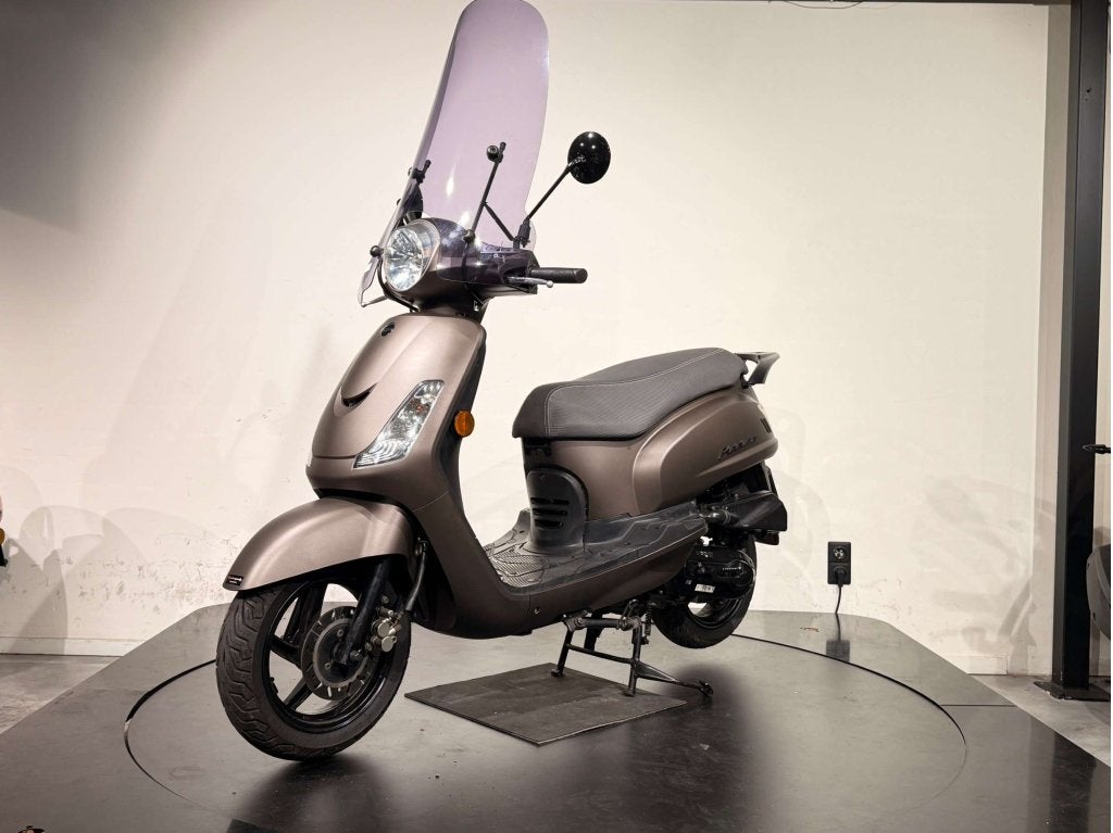 Sym Fiddle II VERKOCHT!, Fietsen en Brommers, No. 3, Chung Hua Road, Hukou, Hsinchu Industrial Park, Hsinchu, Taiwan, Sangyang Motor Co., Ltd.