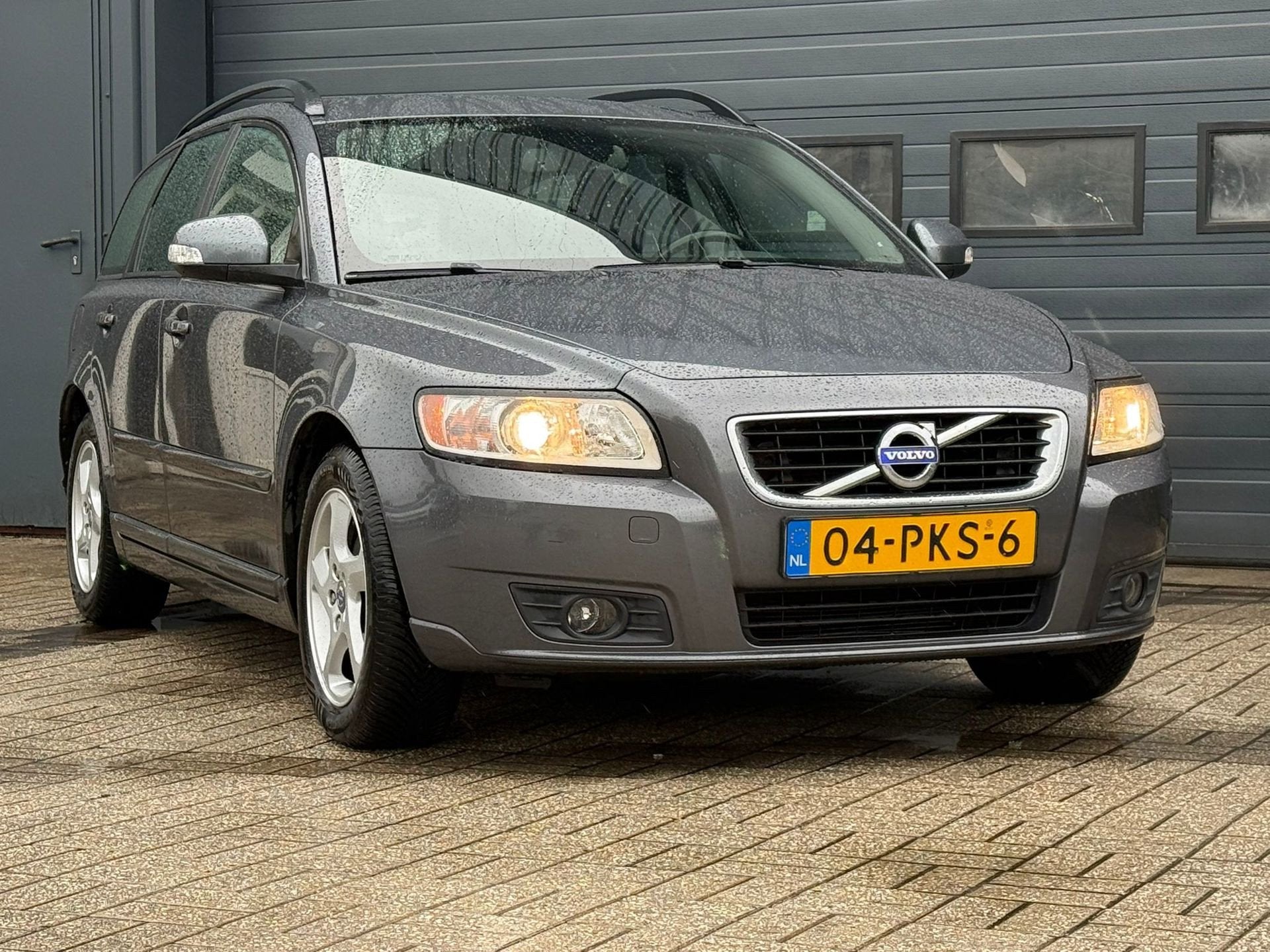 Volvo V50 2.0 Sport|ALL-SEASON|TREKHAAK|ONDERHOUDEN, Stof, Gebruikt, Origineel Nederlands, Grijs