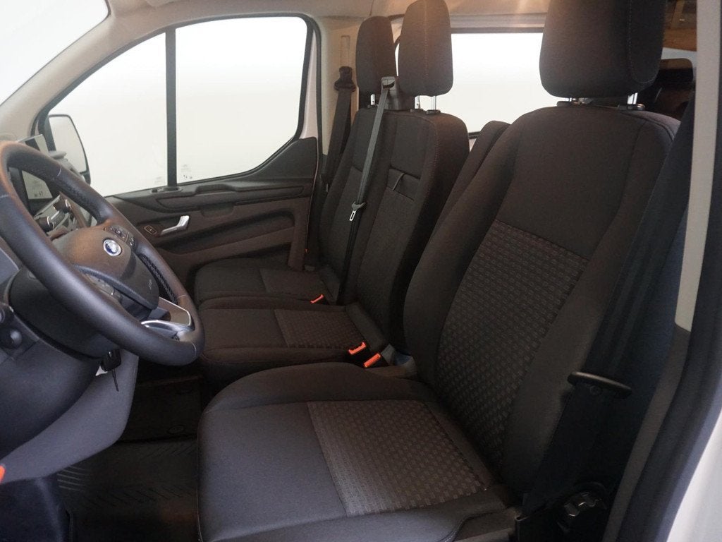Ford Transit Custom 300 2.0 TDCI L2H1 Trend Dubbele Cabine A, Voorwielaandrijving, Stof, Euro 6, 4 cilinders