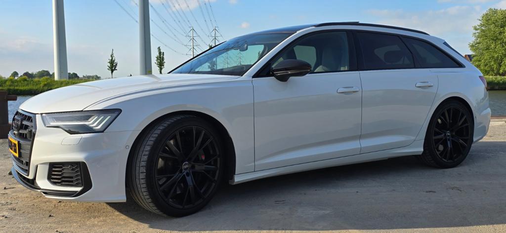 Audi S6 C8 avant TDI Quattro 350pk Vol!! Nagelnieuwe motor!, Automaat, Zwart, 241 €/maand, Wit