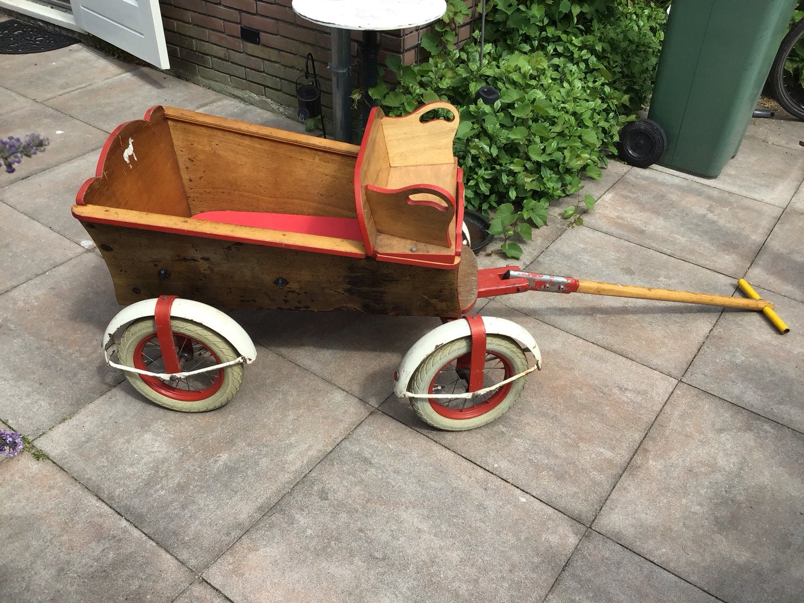 Vintage houten bolderwagen met zitje en mand, Ophalen, Gebruikt
