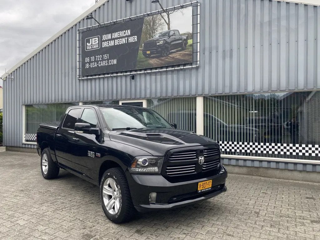 Dodge Ram Sport Black 5.7 V8 4x4 LPG-3 € 31.500,00, Automaat, Gebruikt, Zwart, Bedrijf