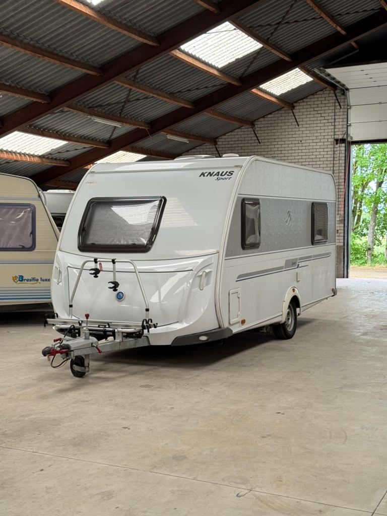 Knaus Sport 450 FU(FS) Mover Fransbed Rondzit Voortent, Caravans en Kamperen, Caravans, Rondzit, Frans bed, Particulier, 4 tot 5 meter