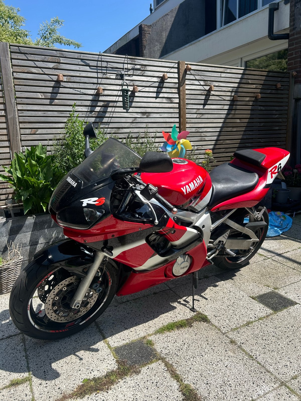 Yamaha R6 uit 2002 - Sportieve supersport motor