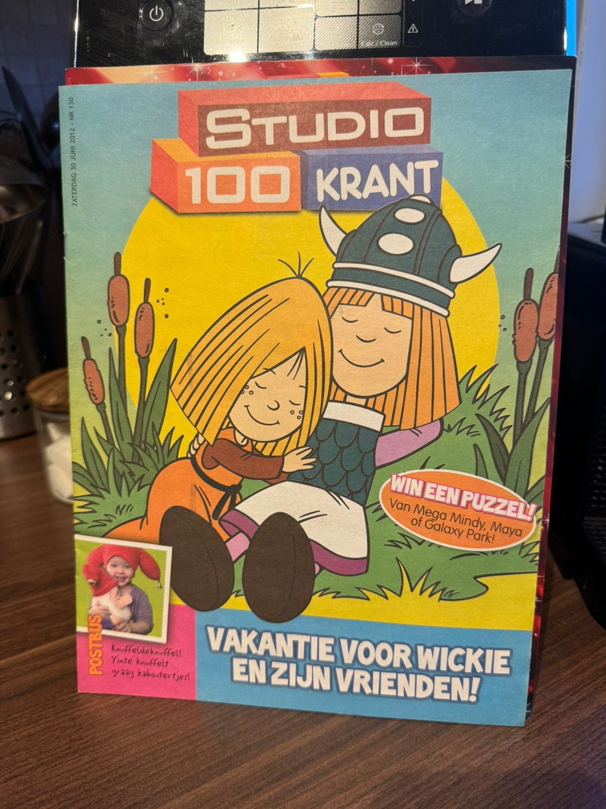 Studio 100 Krant Juni 2012, Ophalen of Verzenden, Zo goed als nieuw