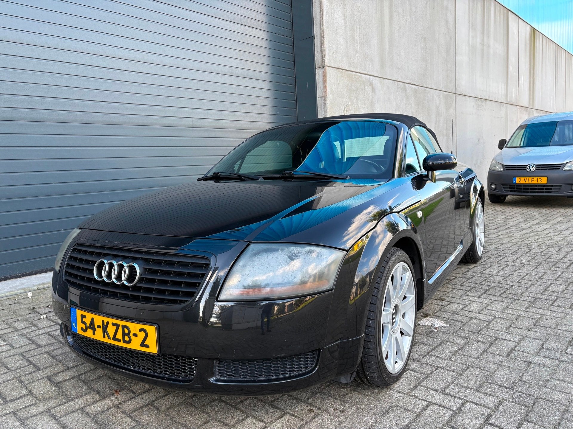Audi TT Roadster 1.8 5V Turbo CLIMA LEDER APK, Auto's, Voorwielaandrijving, TT, Gebruikt, Zwart