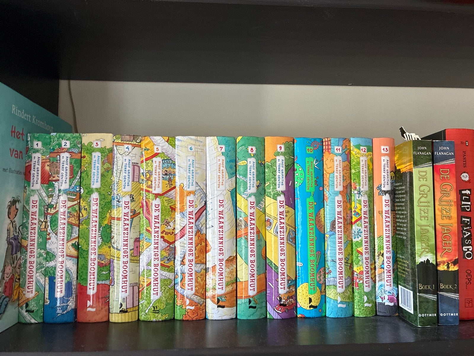 De Waanzinnige Boomhut serie - deel 1 t/m 8, Boeken, Ophalen, Zo goed als nieuw, Fictie
