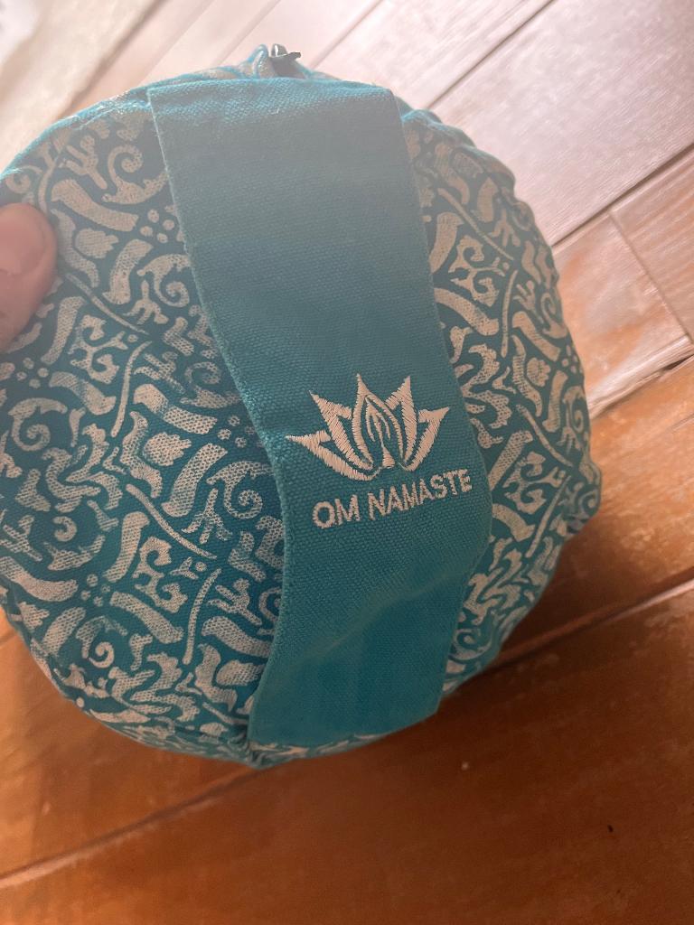 Yogabolster  boekweit vulling, Sport en Fitness, Ophalen, Zo goed als nieuw, Yoga-accessoire