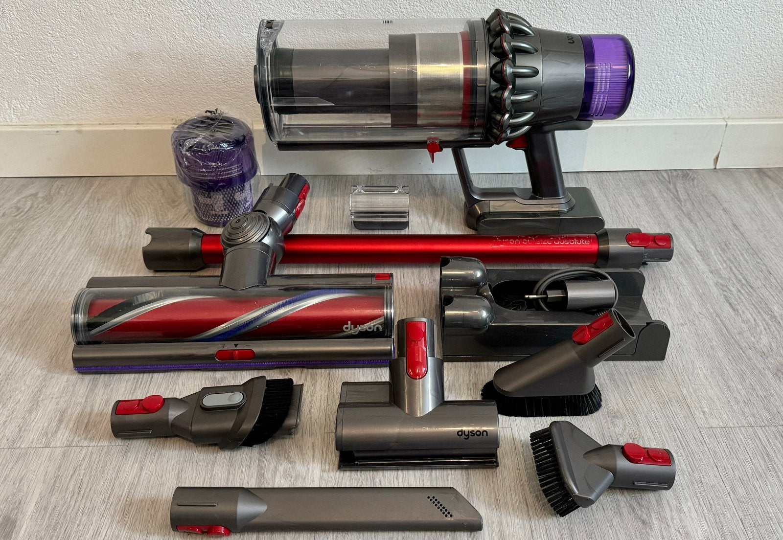Als nieuw! Dyson V11 Outsize Absolute steelstofzuiger, Witgoed en Apparatuur, Stille werking, Ophalen of Verzenden, Zo goed als nieuw