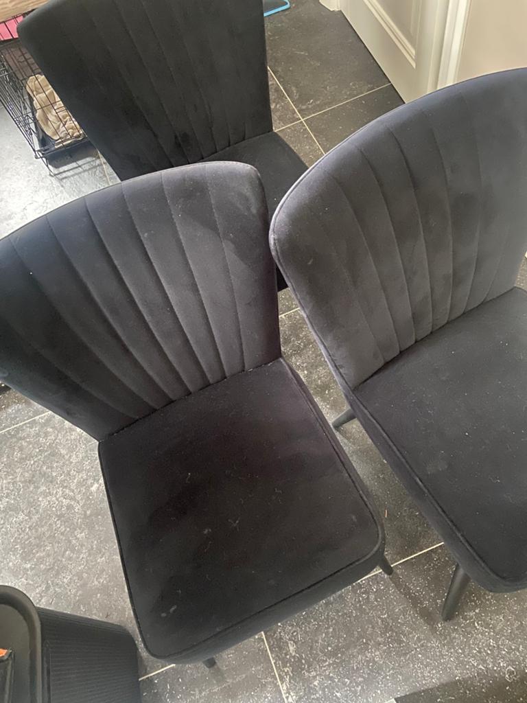 3 zwarte velvet stoelen, Huis en Inrichting, Stoelen, Ophalen of Verzenden, Zwart, Stof, Drie