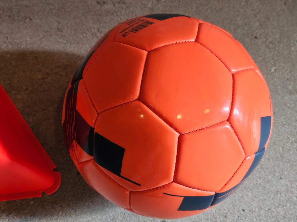 Voetbalset Kipstra,  compleet,  nieuw!, Maat M, Ophalen, Nieuw, Bal
