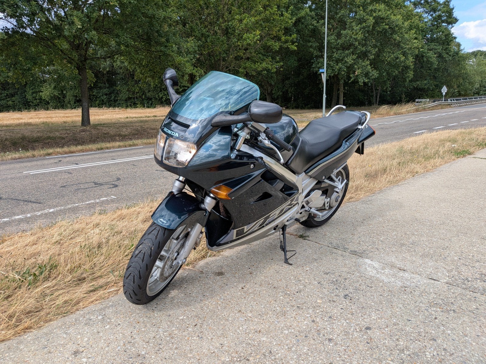 Honda VFR 750 RC36 - Iconische sporttoermotor, Motoren, 4 cilinders, Motorrijbewijs A, Gebruikt, 749 cc