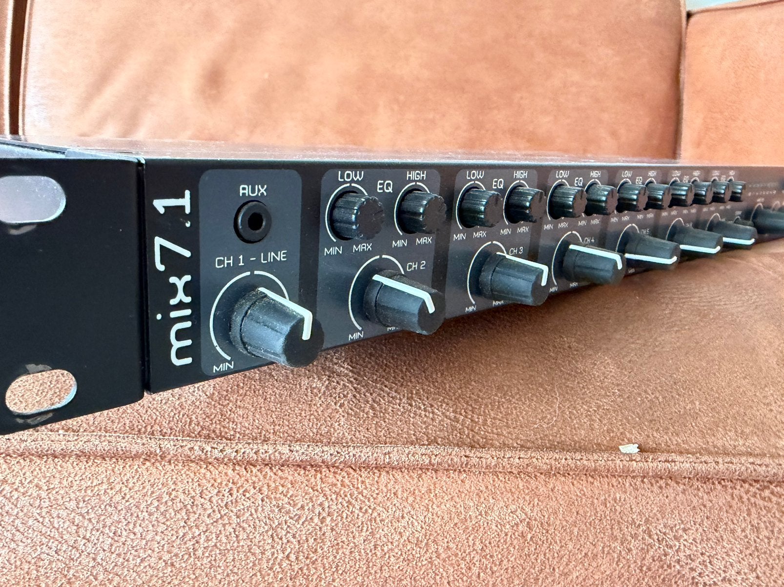 JB systems mix7.1 zonemixer, Ophalen, Zo goed als nieuw