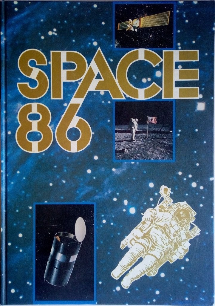 Space 86. ISBN 9021636335, Chriet Titulaer, Zo goed als nieuw, Overige wetenschappen, Verzenden