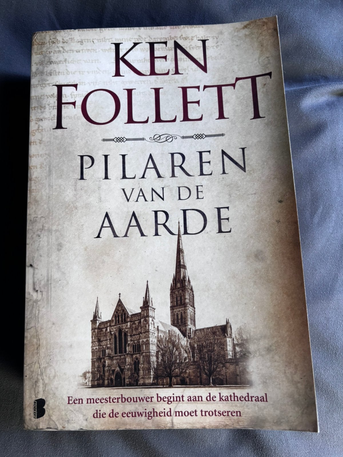 Pilaren van de aarde - Kenn Follett  (paperback ongelezen ), Boeken, Ophalen, Zo goed als nieuw